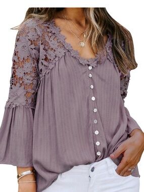 CROCHET LACE BUTTON TOP PURPLE 3/4 SLEEVE